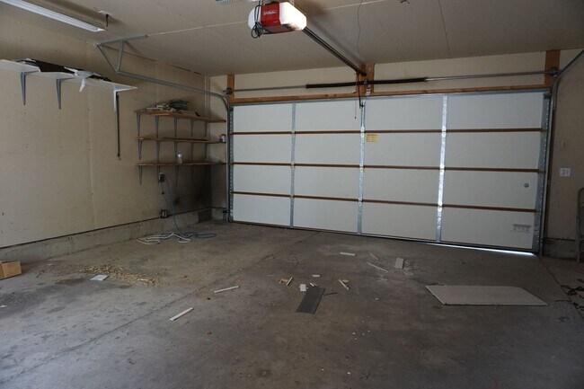 Building Photo - 4 Bedroom 2 Bath West Jordan Home