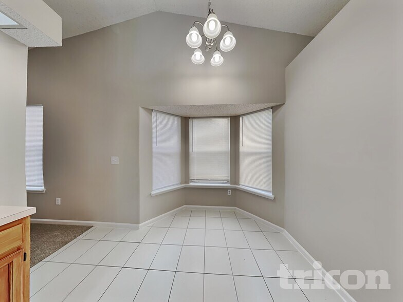 Building Photo - 7835 Weather Vane Dr