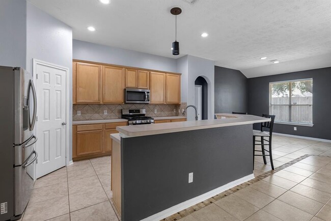 Building Photo - 6439 Stone Landing Ln