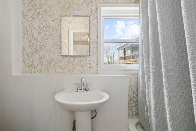 Building Photo - 70 North St