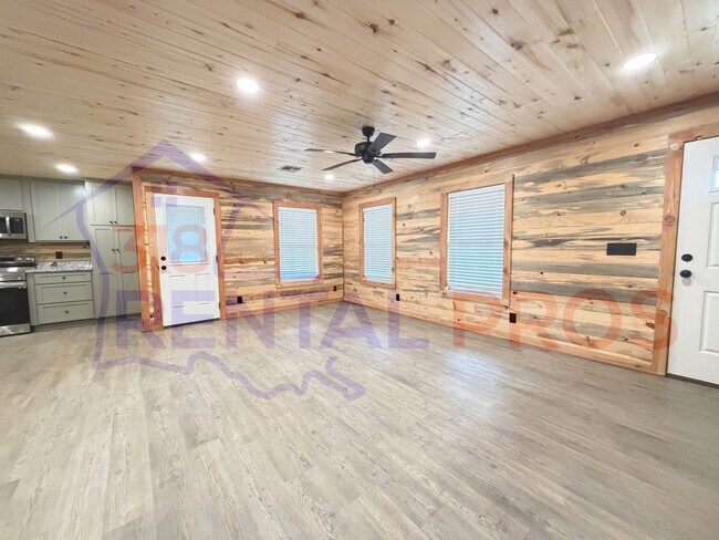 Building Photo - 3 Bed 2 Bath Home in Simsboro