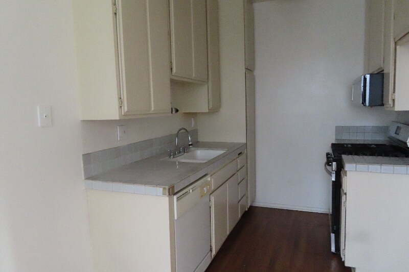 Building Photo - 3648 Motor Ave