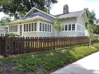 Building Photo - Downtown Rental House