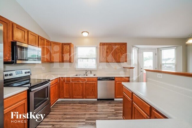 Building Photo - 764 Sauter Ln