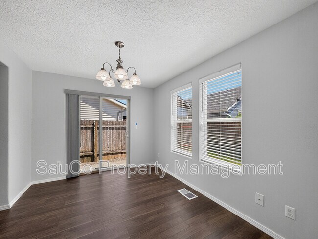 Building Photo - 48 S 17th Ct