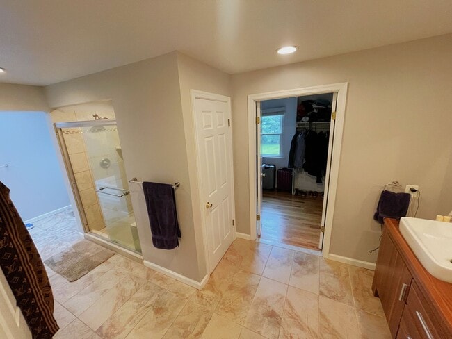 Building Photo - 13209 Lantern Hollow Dr