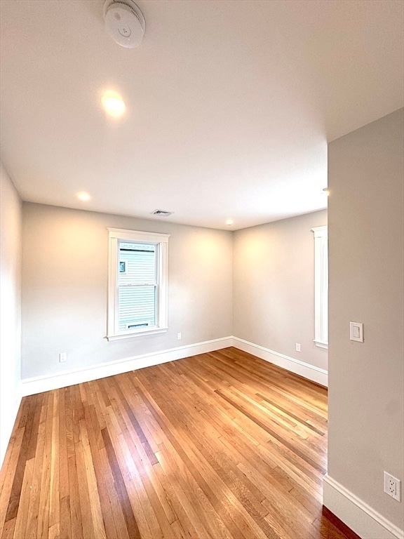 Building Photo - 14 White St