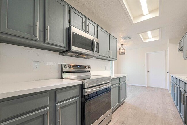 Building Photo - 416 Heatherwood Ct