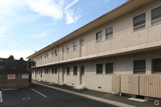 3585 S Sepulveda Blvd - s3575