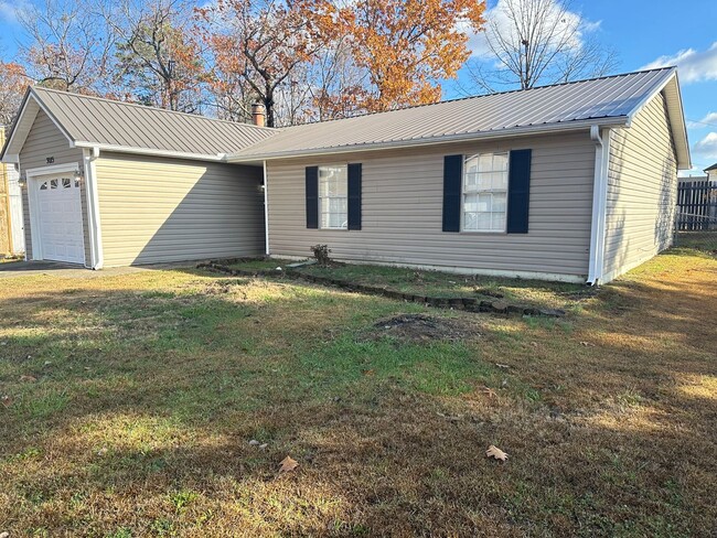 Building Photo - Home for rent in Huffman