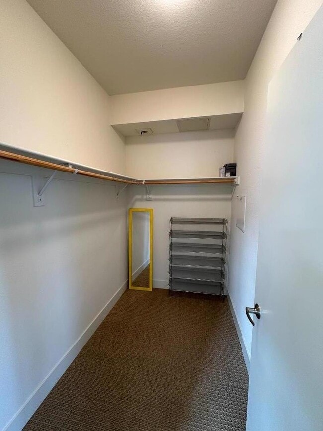 Building Photo - 116 S 1st St