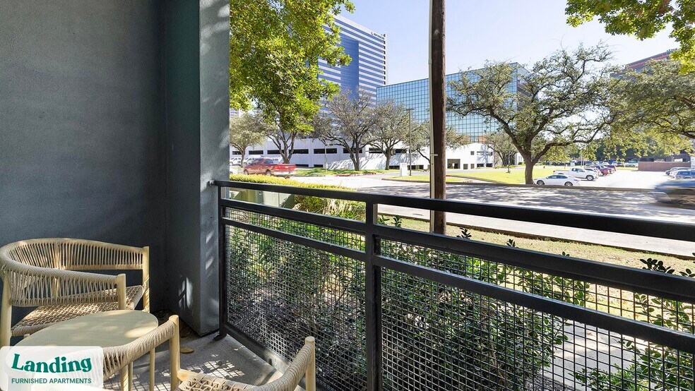 Building Photo - 5005 Galleria Dr