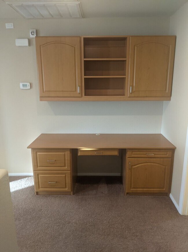 Building Photo - **Beautiful Summerlin Home – 3 Bed, 3 Bath...