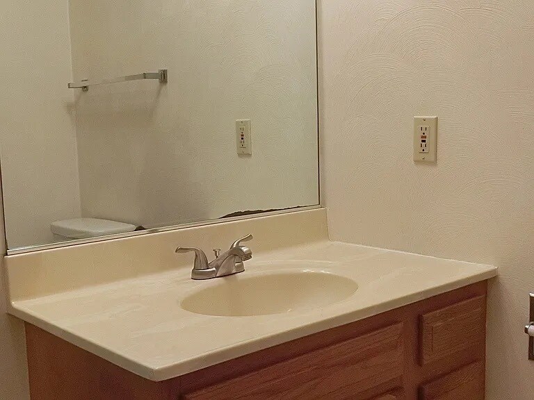 Building Photo - 1230 Ben Avon St