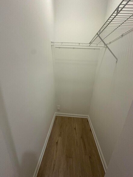 Building Photo - 1530 Via de Pepi