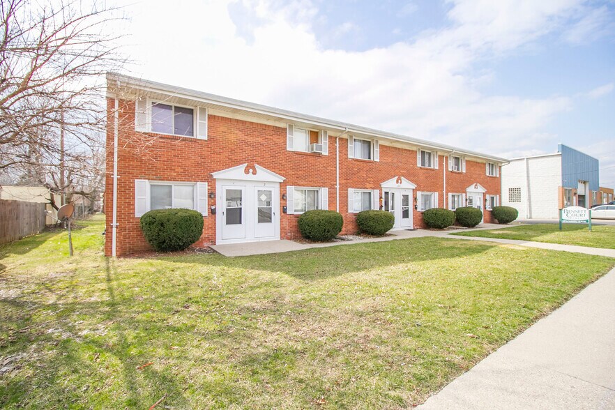 Primary Photo - 4715 Bennett Rd