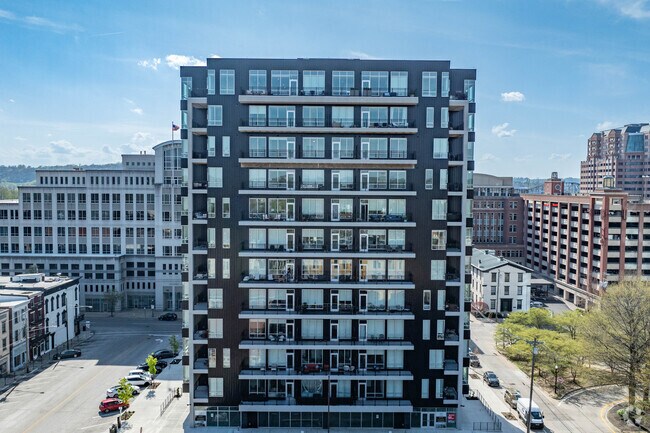 Building Photo - The Hayden