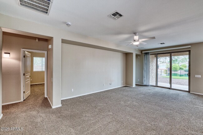Building Photo - 844 E Indian Wells Pl