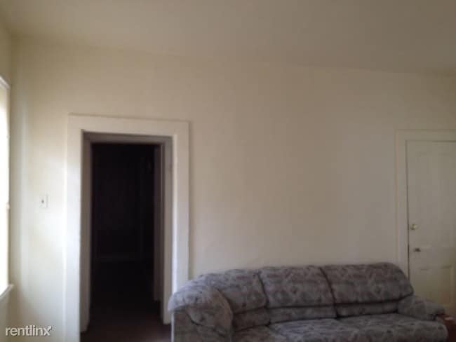 Building Photo - 424 Monroe Ave