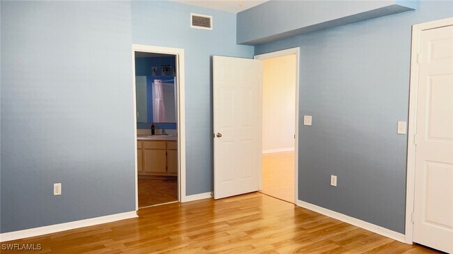 Building Photo - 23520 Walden Center Dr