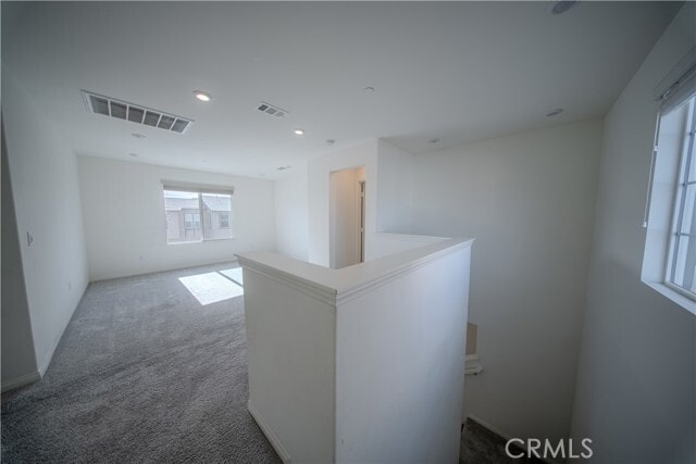 Building Photo - 558 Pablo Rd