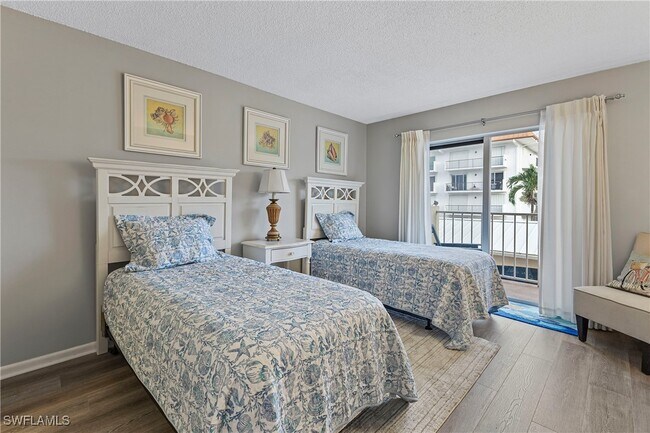 Building Photo - 3000 Gulf Shore Blvd N