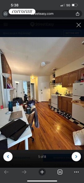 Building Photo - 536 W 47th St