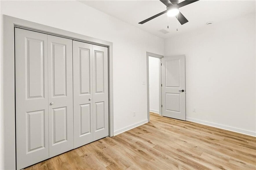 Building Photo - 129 Hilltop Dr SW