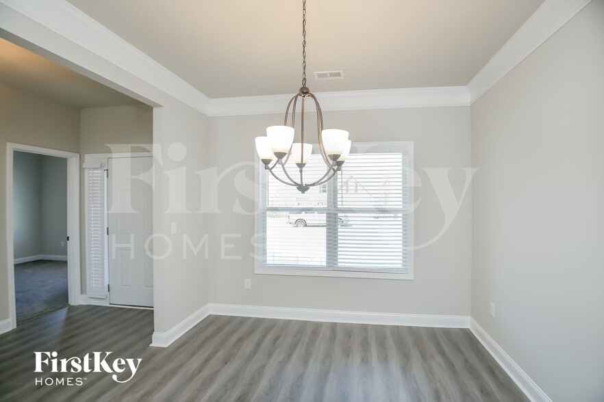 Building Photo - 113 Cranbrooke Ln