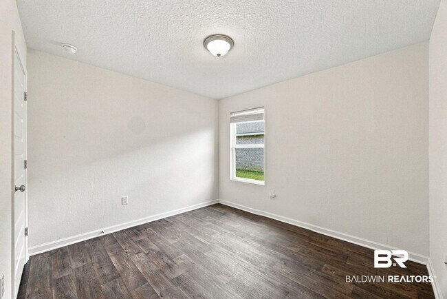 Building Photo - 14615 Dayton Cir