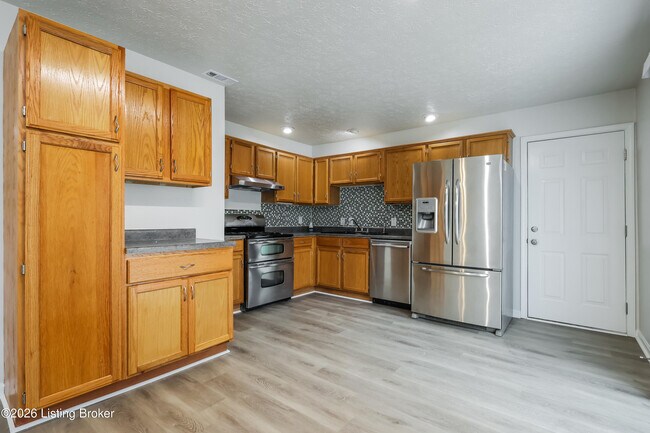 Building Photo - 10830 Dorton Dr