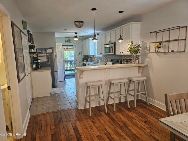 Building Photo - 2717 Oaklawn Ave