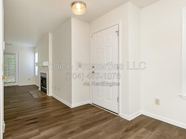 Building Photo - 6701 Bevington Ridge Rd