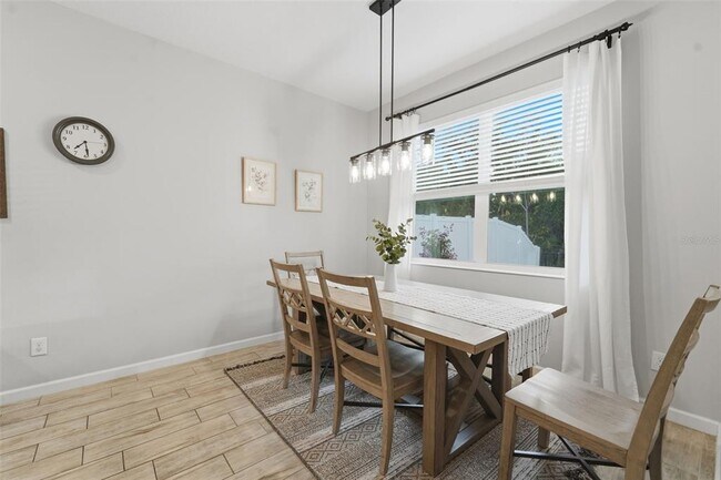 Building Photo - 1097 Hendon Lp