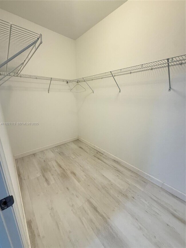 Building Photo - 4029 NW 11 Dr