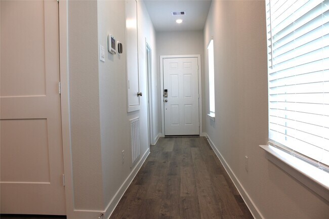 Building Photo - 4018 Windy Whisper Dr