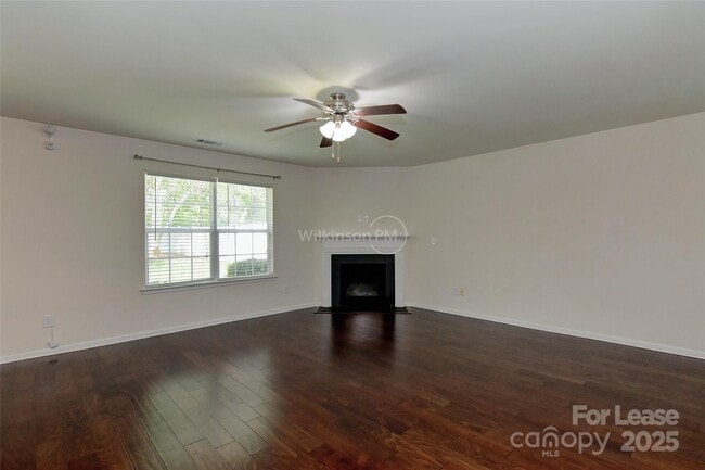 Building Photo - 9409 Pond Vista Court