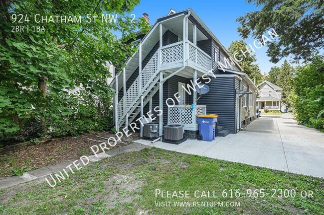 Building Photo - Tours Estimated to Begin 12/9 | 2 Bed 1 Ba...