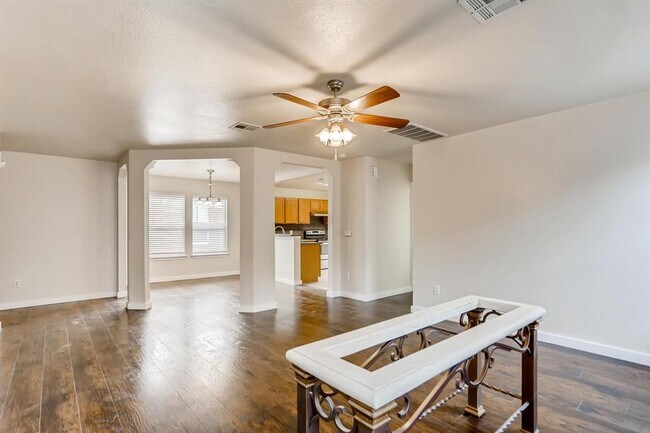 Building Photo - 1700 Anise Dr