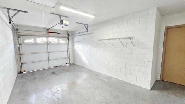 Building Photo - 7805 Sugar Brook Ct