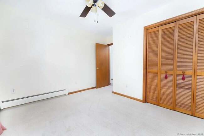 Building Photo - 46 Millbrook Ct