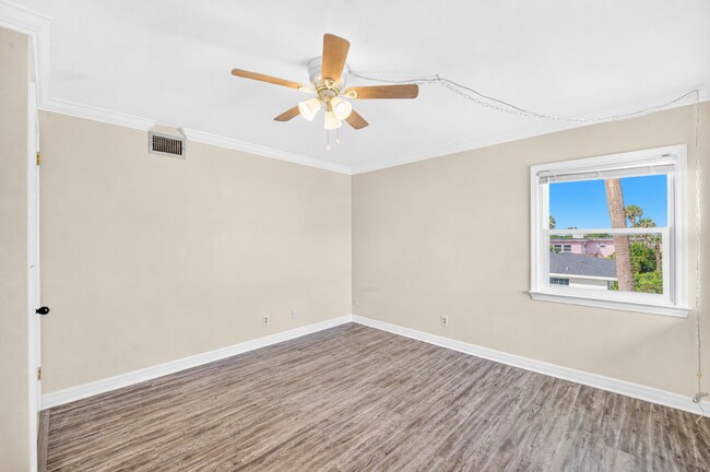 Building Photo - 2760 Ocean Shore Blvd