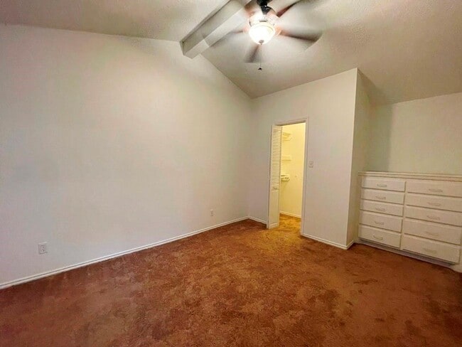 Building Photo - 300 El Paso St