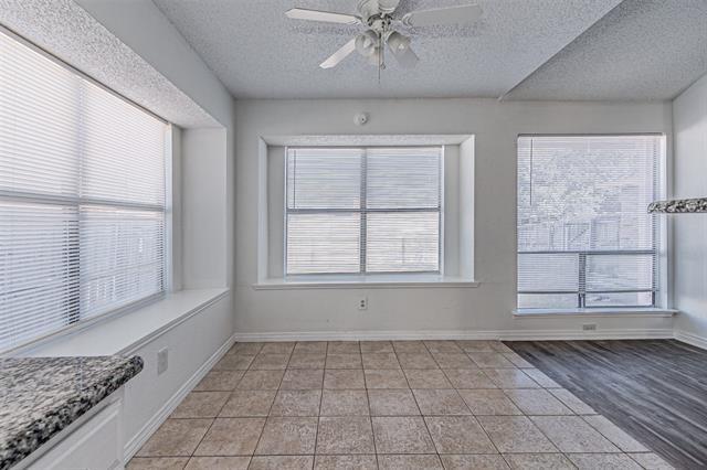 Building Photo - 2606 Hollow Bend