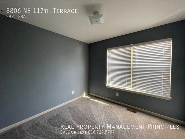 Building Photo - 8806 NE 117th Terrace