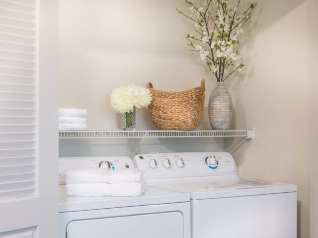 Building Photo - 2 bedroom in Dallas TX 75202