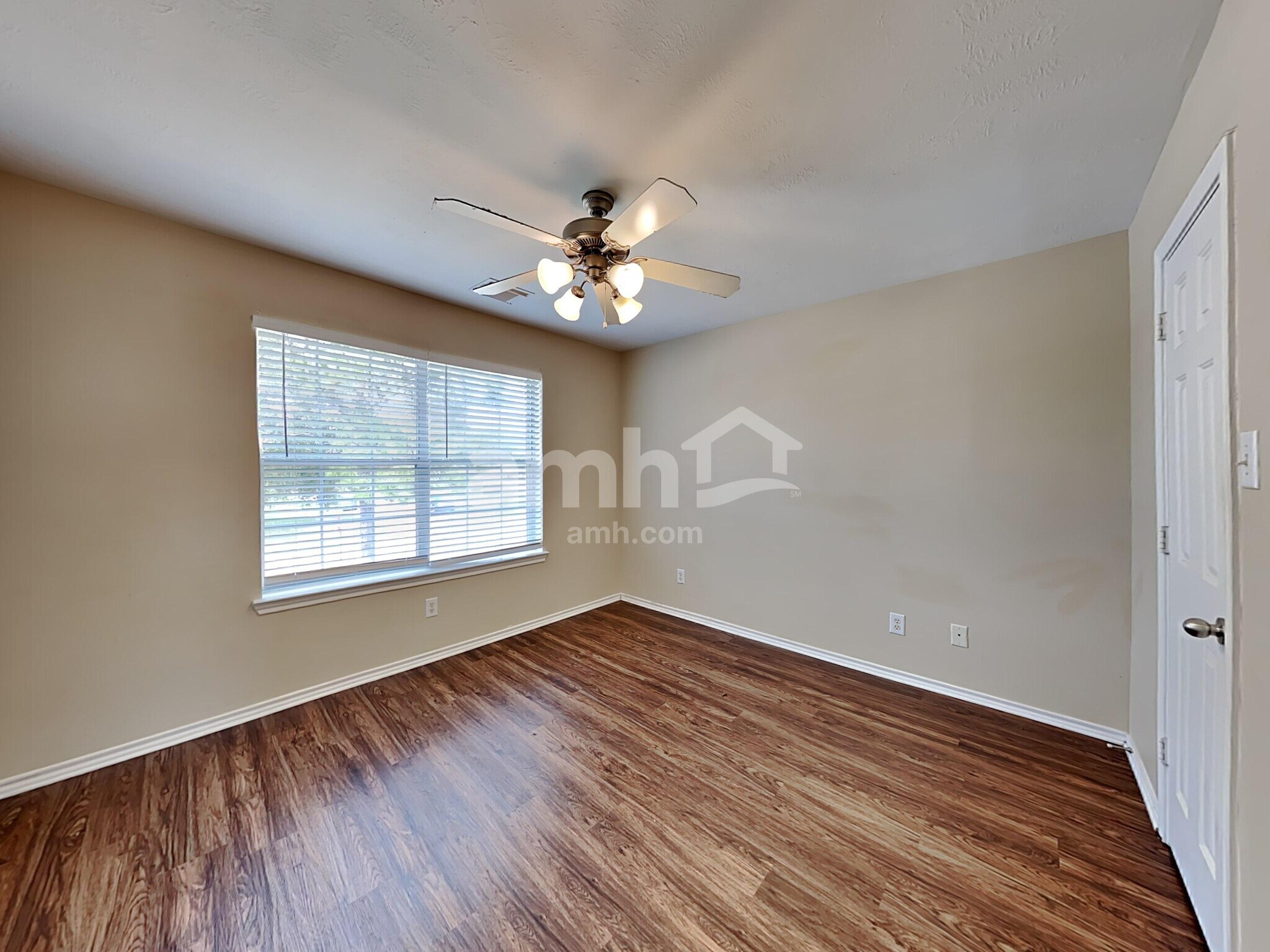 Building Photo - 24203 Silversmith Ln