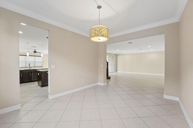 Building Photo - 8256 Savara Streams Ln