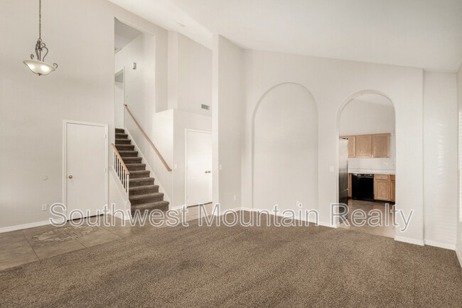 Building Photo - 1523 S Vine St