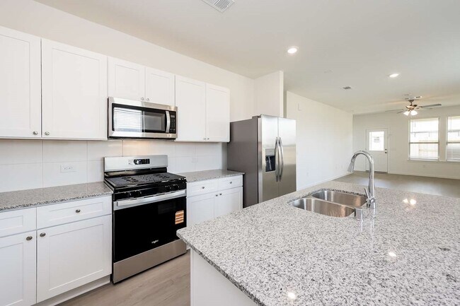 Building Photo - 15243 Canyon Rapids Rd